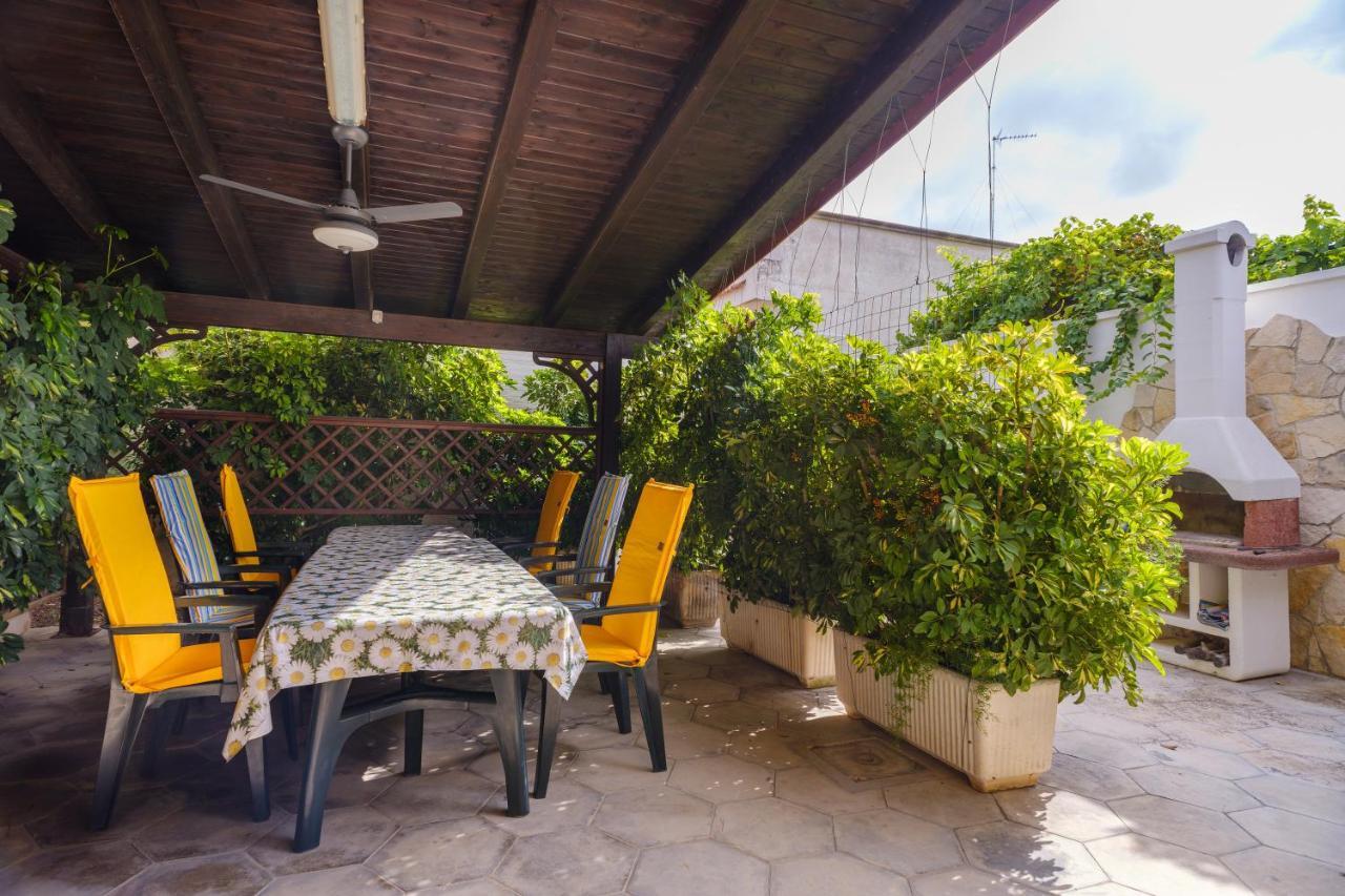 Villa Rita A 200M Dal Mare I Bacini Zewnętrze zdjęcie